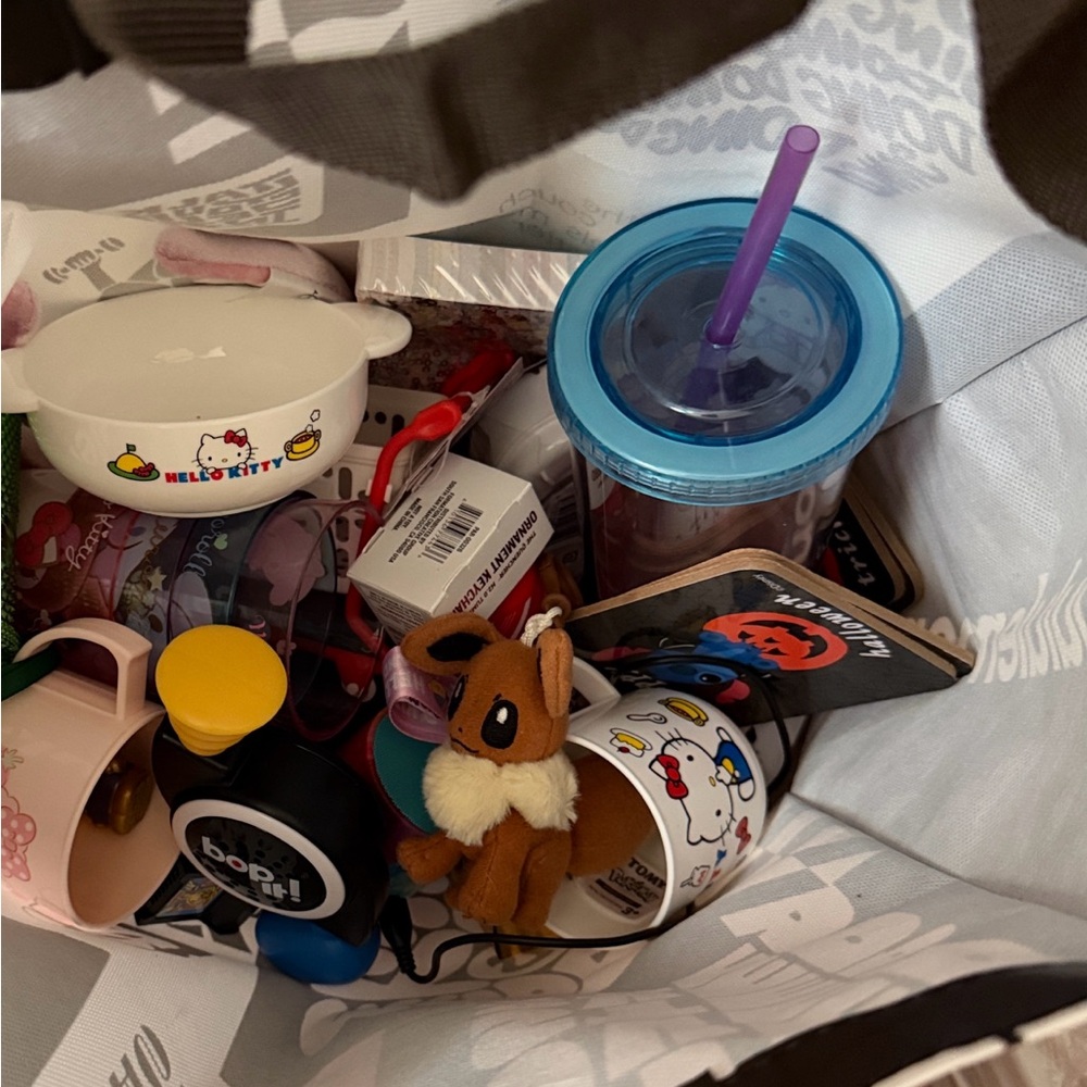SALE! Hello Kitty mixed items bundle
